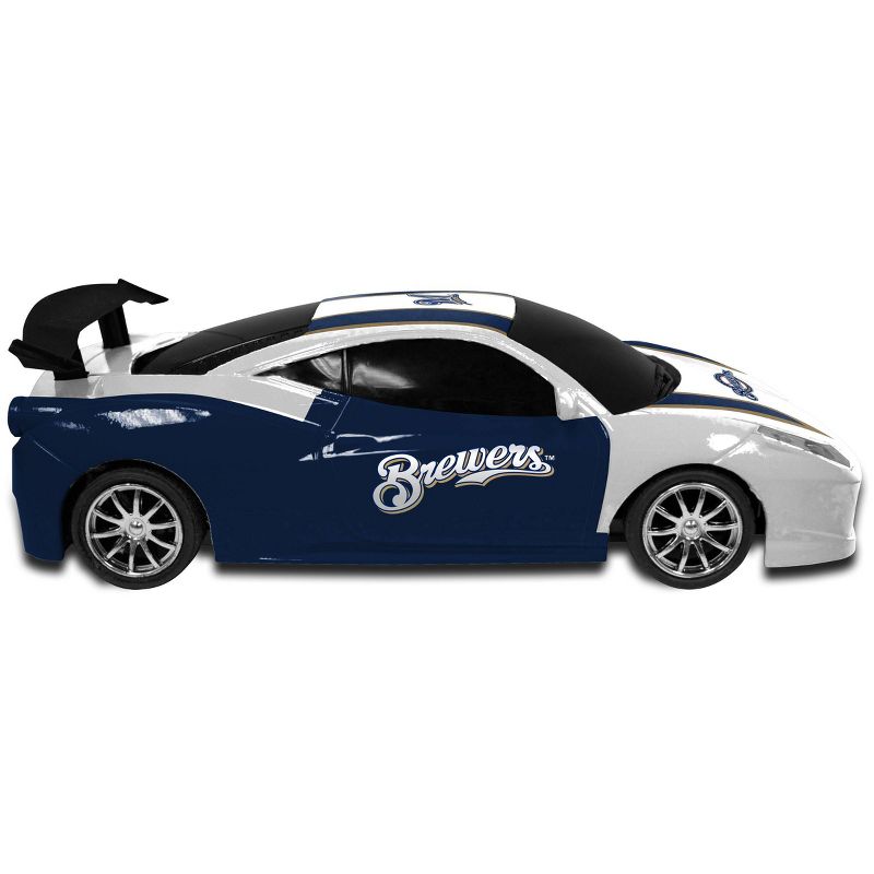 Fabrique NCAA Oregon Team Inflatable Helmet   4 ft., 4 ft Tall, Green