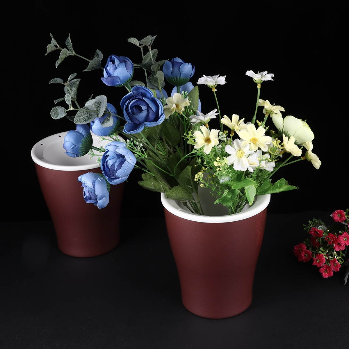 2pcs Plastic Lazy Flower Pot Creative Gardening Planter Self Watering Plant Holder Water Storage Pot for Home (Golden, Small Size)