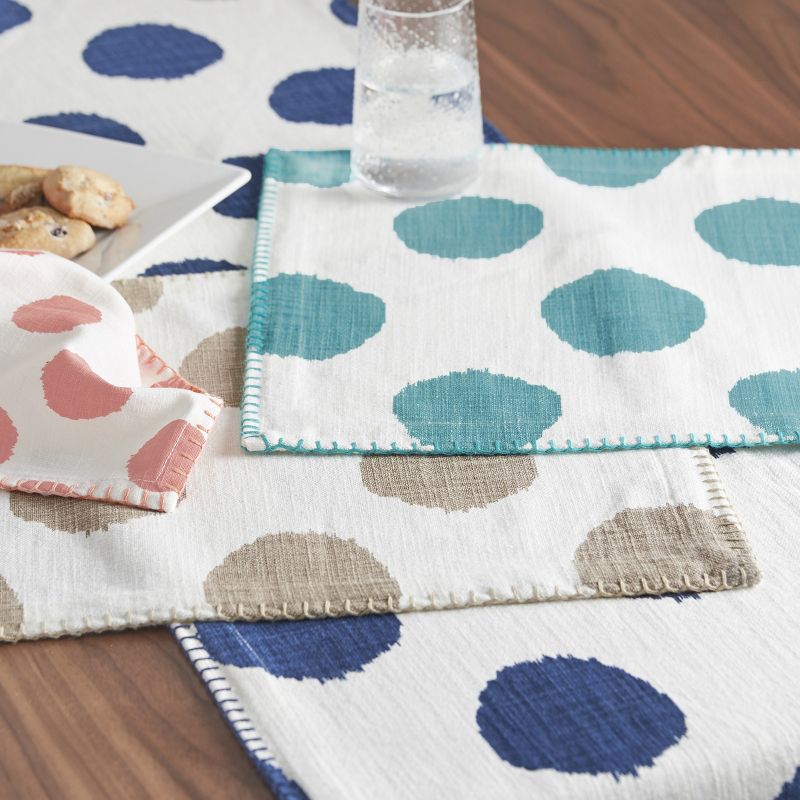 10 Pieces 14.4" Gold Leaf-Shaped Vinyl Placemats, Washable Table Mats Set for Party Decorations and Catering Events