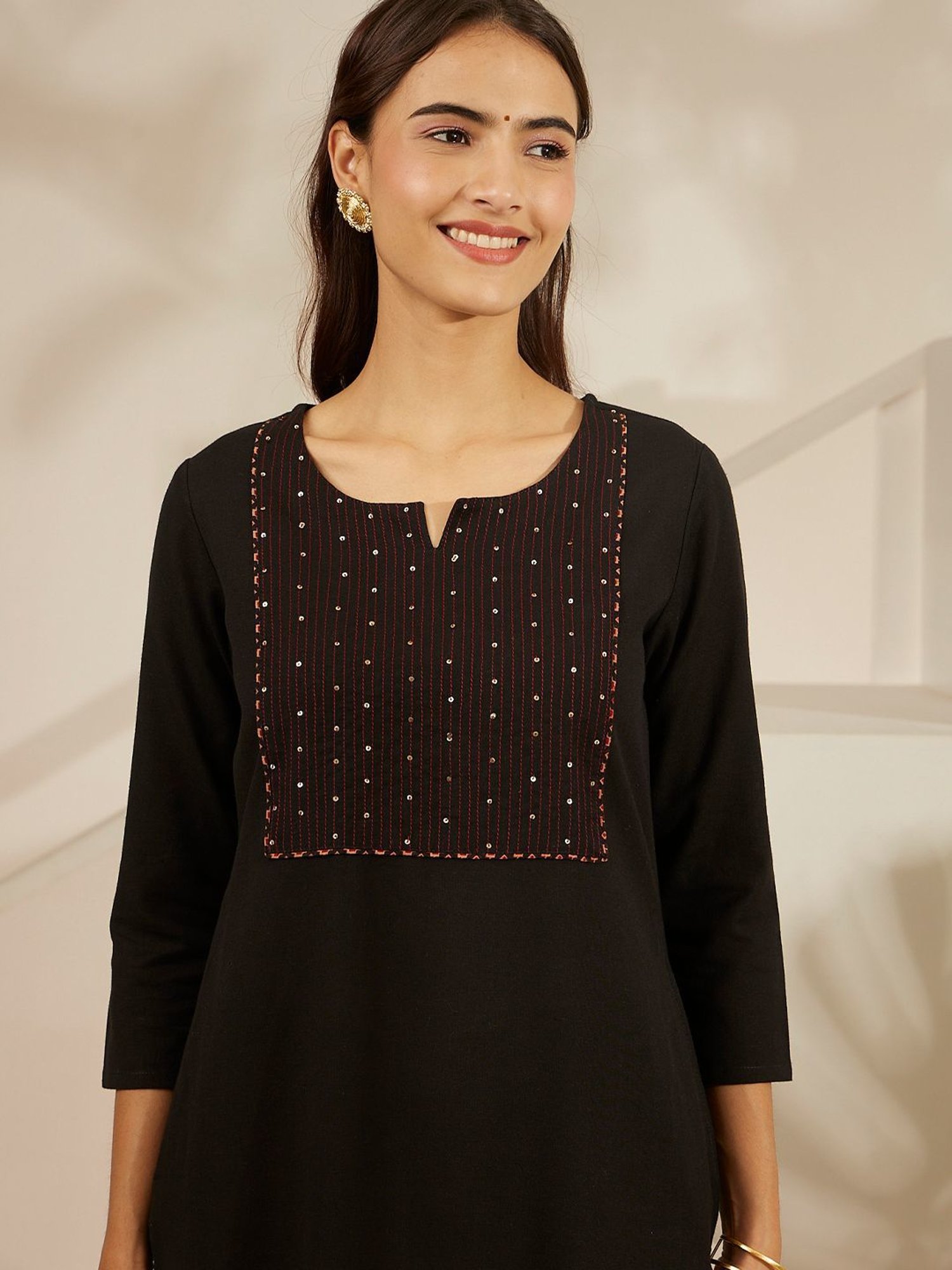 Daali Black Cotton Flax Round Neck 3/4 Sleeves Smart Formals Kurta with Two Pockets