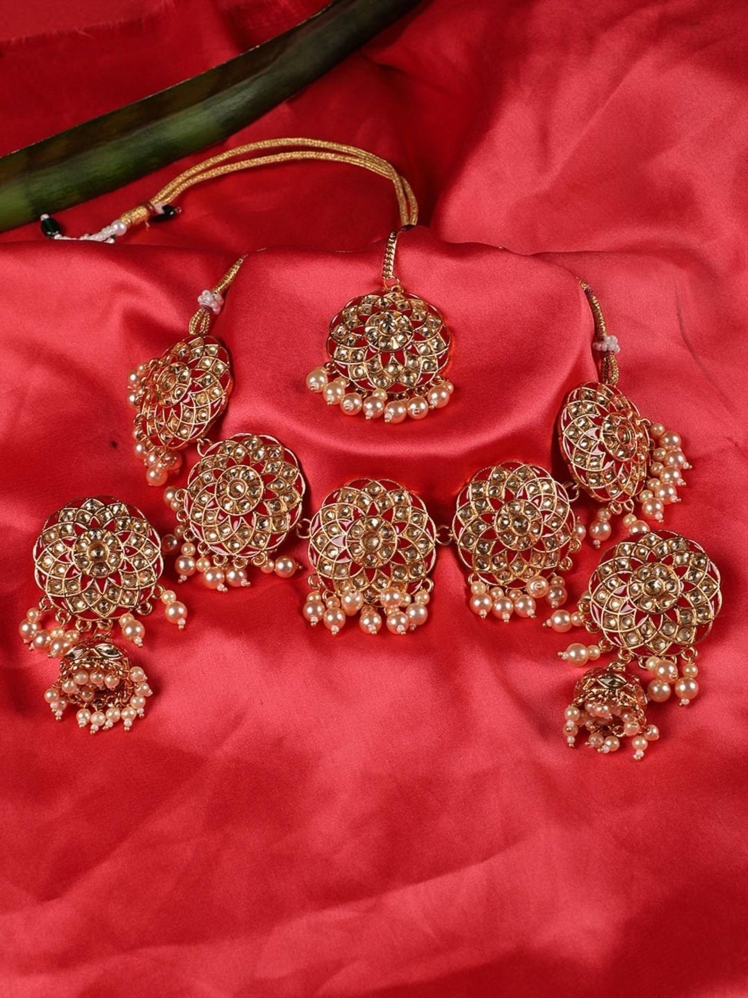 Aatmana Red & Cream Kundan Pearls Gold-Plated Necklace Set with MaangTikka for Women