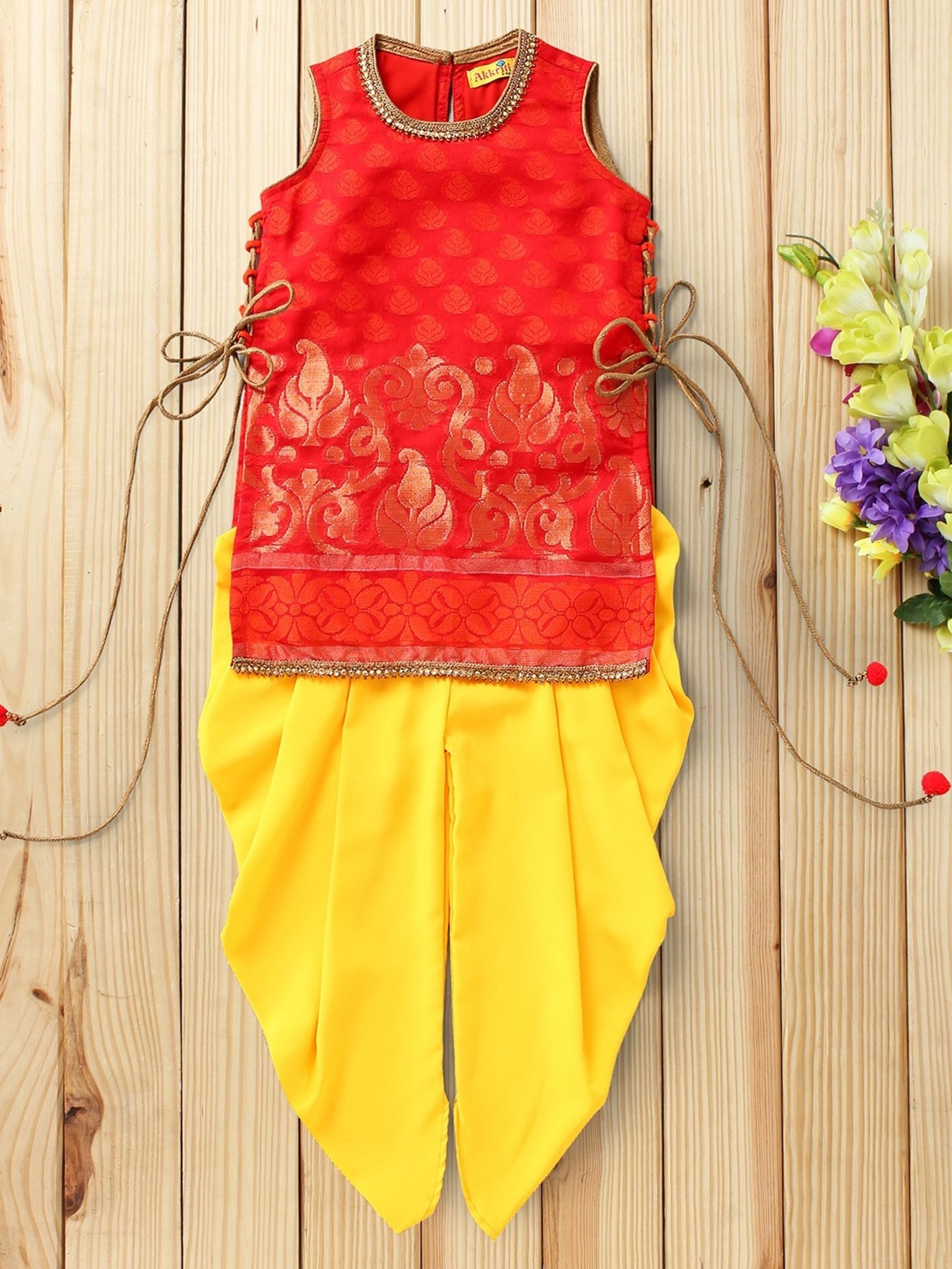 TWISHA Red Self Clothing Set