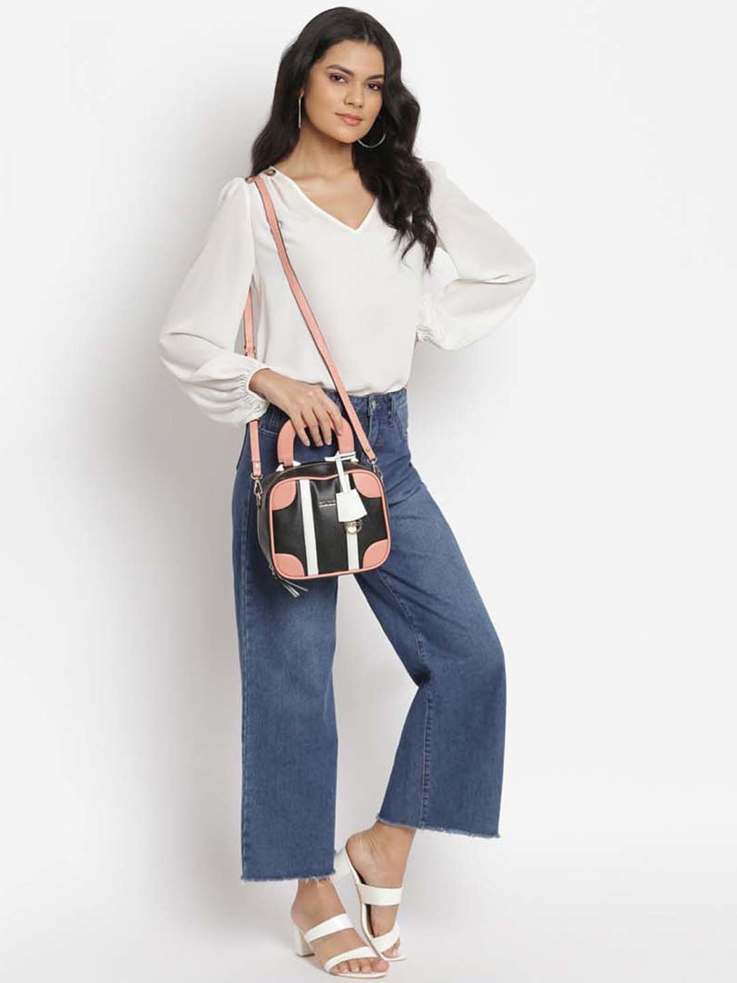 KLEIO Black Solid Medium Handbag