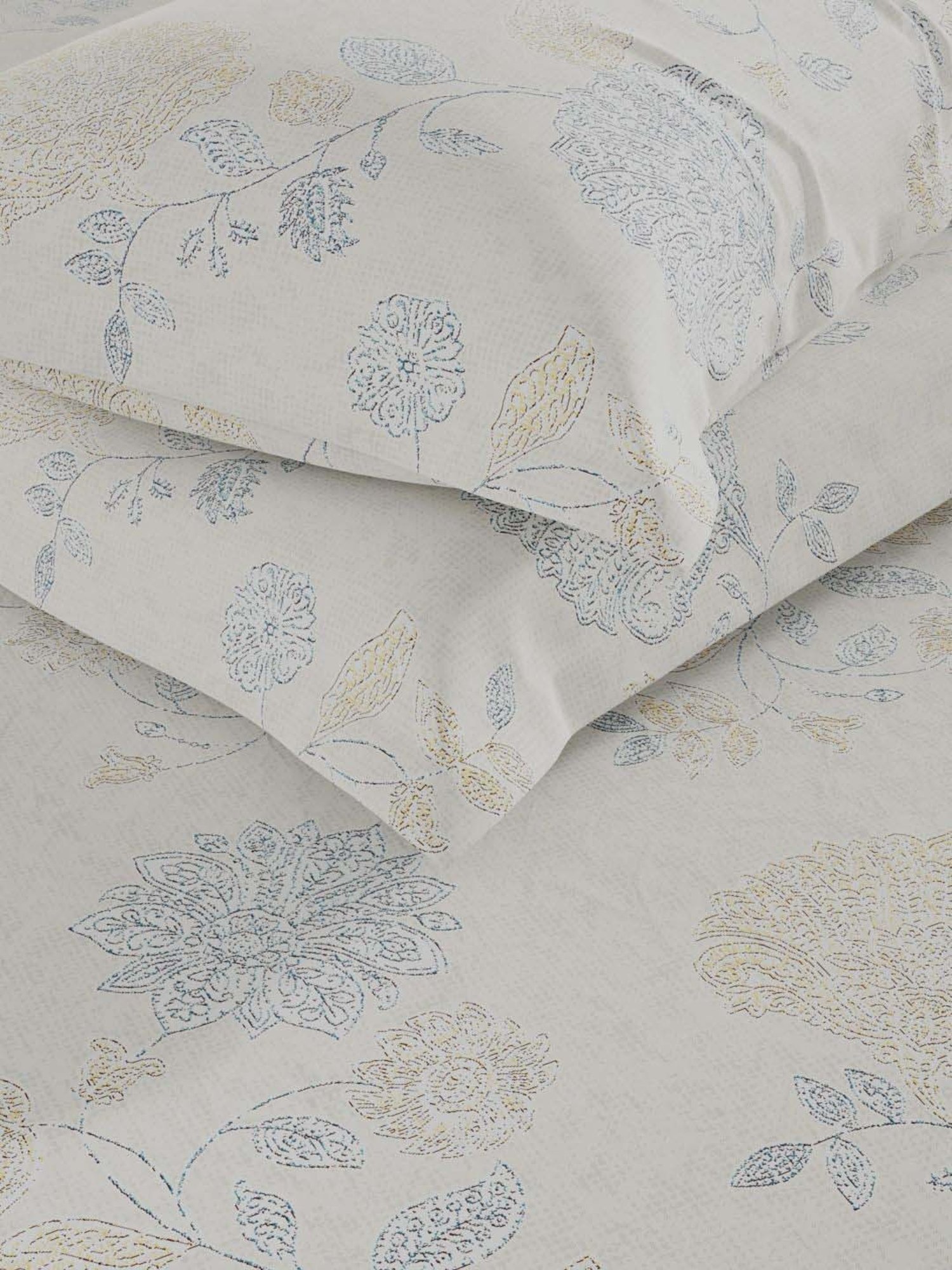 Bianca Organica White & Blue 180 TC Cotton King Bedsheet with 2 Pillow Covers