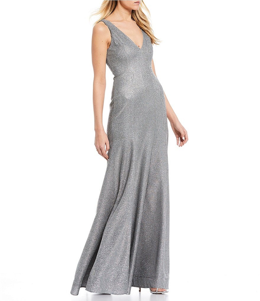 Sequin Hearts Sleeveless V-Neck Glitter Knit Trumpet Dress