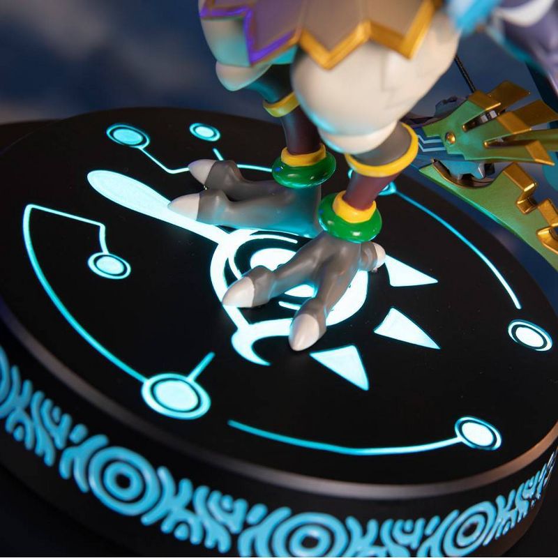 First 4 Figures: The Legend of Zelda: Breath of the Wild - 11" PVC Revali Statue Collector's Edition