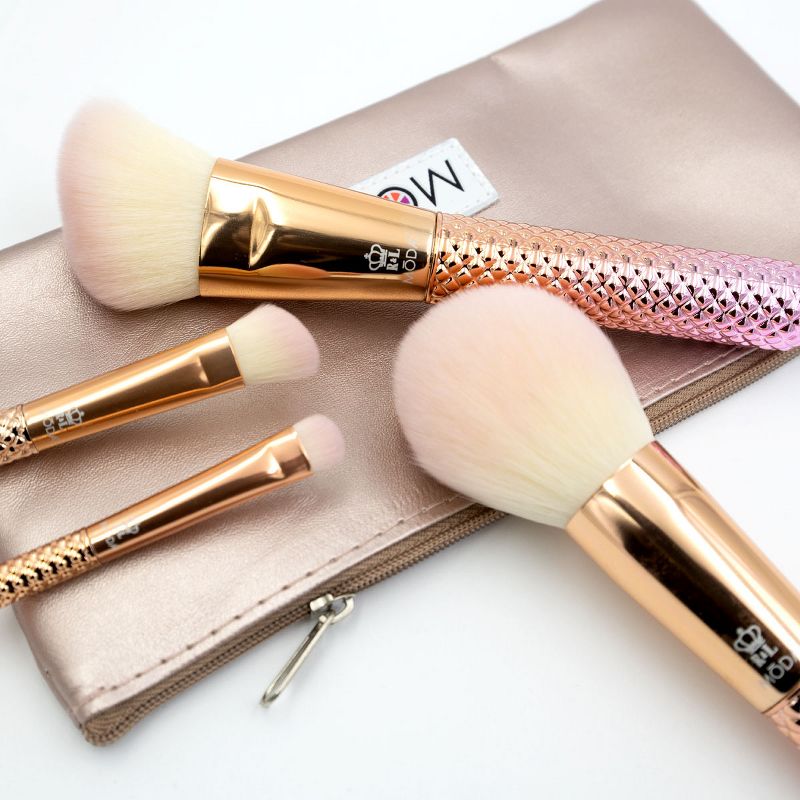 MODA Brush Ros`e 5pc Complete Makeup Brush Set with Zip Case, Includes - Round Powder, Angle Kabuki, Angle Shader, and Smudger Brushes