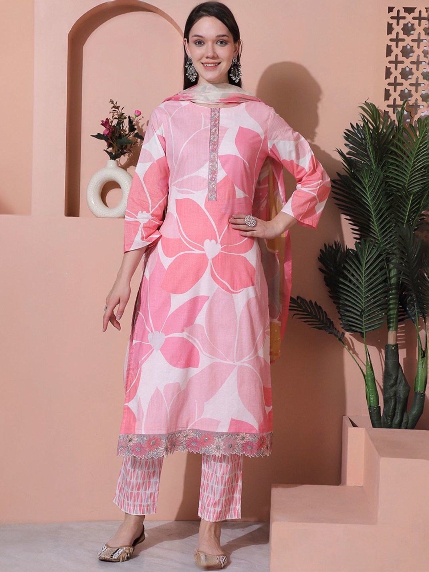 Stylee LIFESTYLE Pink Cotton Floral Print Unstitched Dress Material