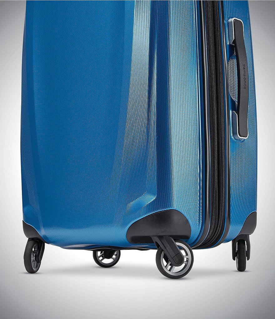 Samsonite Winfield 3 DLX Medium Spinner