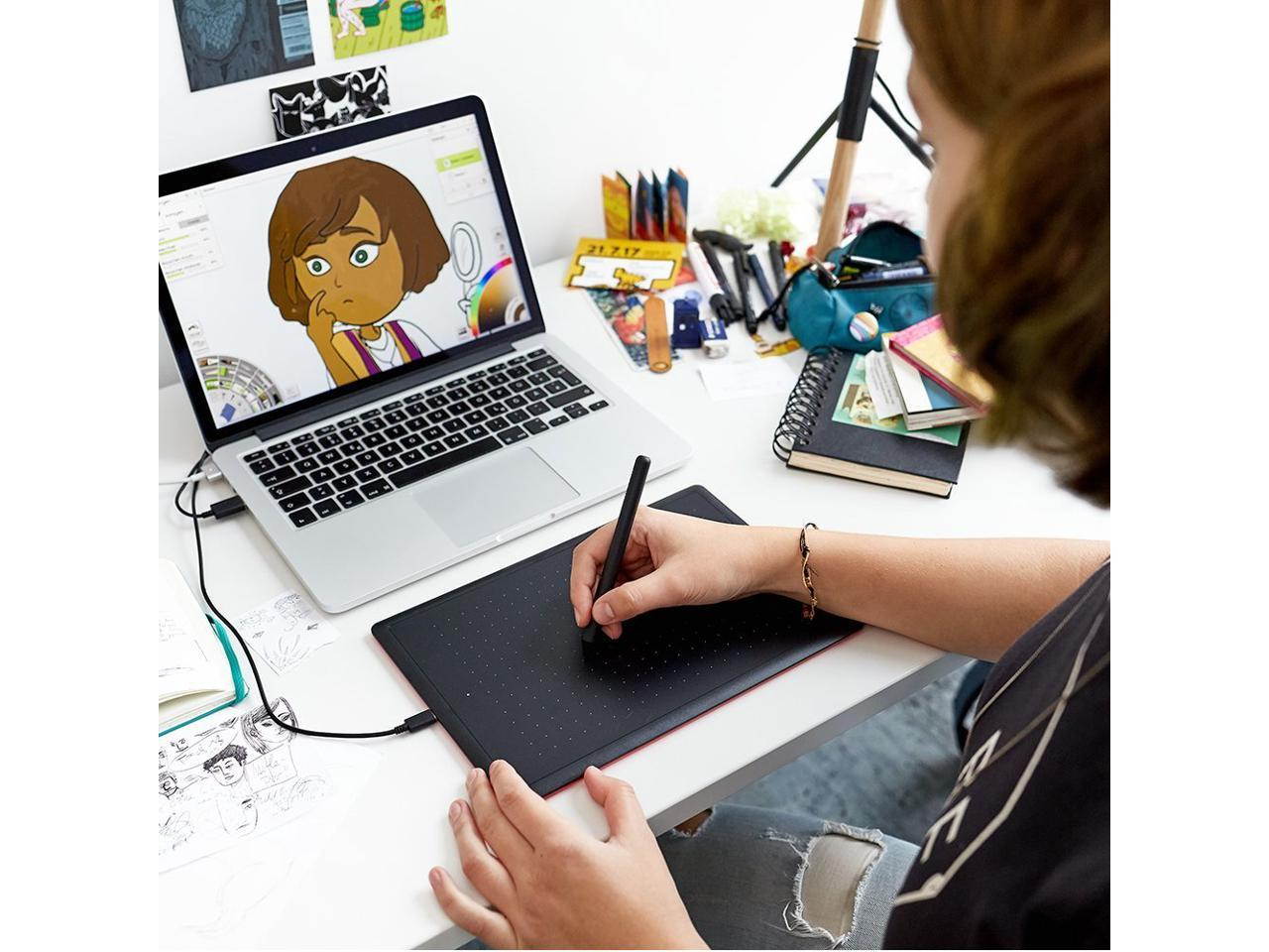 WACOM One By CTL-672/K0-CX Medium 8.5-inch x 5.3-inch Graphic Tablet Pen Pressure Levels 2048 (Red and Black)