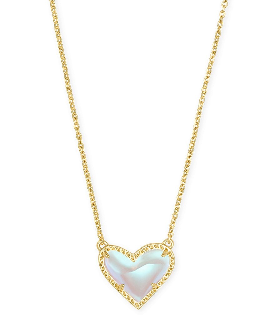 Kendra Scott Ari Heart Gold Short Pendant Necklace