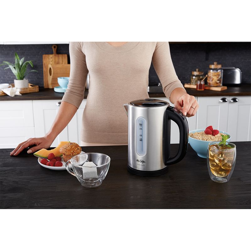 Mr. Coffee Digital Electric Kettle - Stainless Steel BVMC-EKVT100