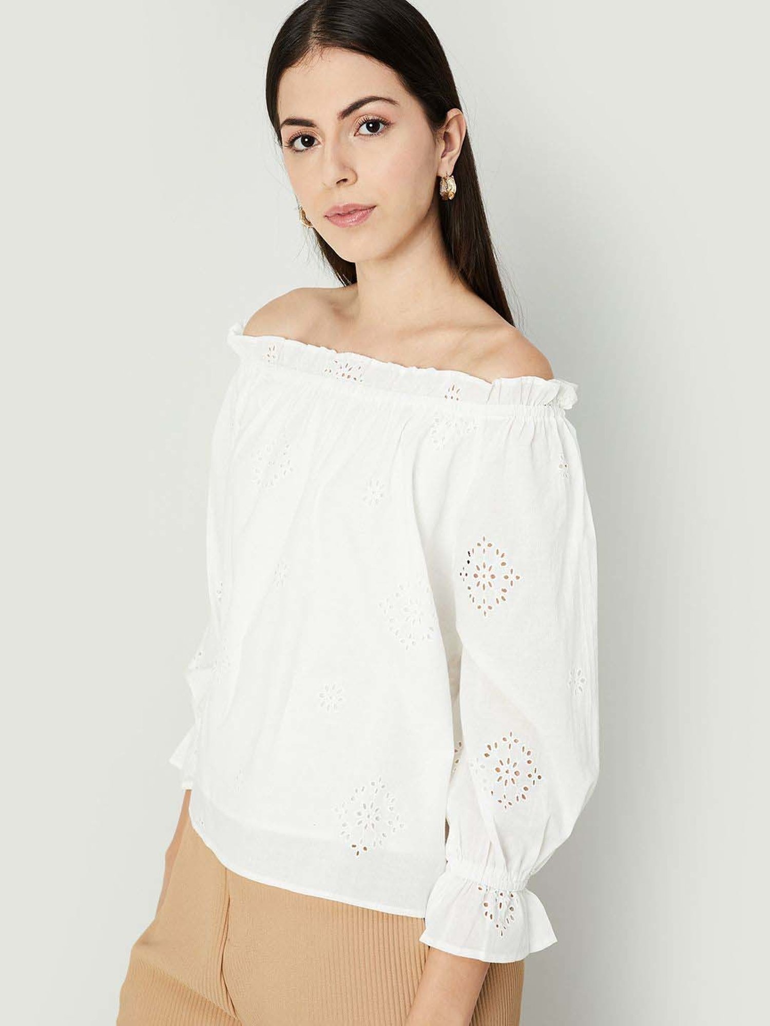 Code by Lifestyle Off-White Cotton Self Pattern Top