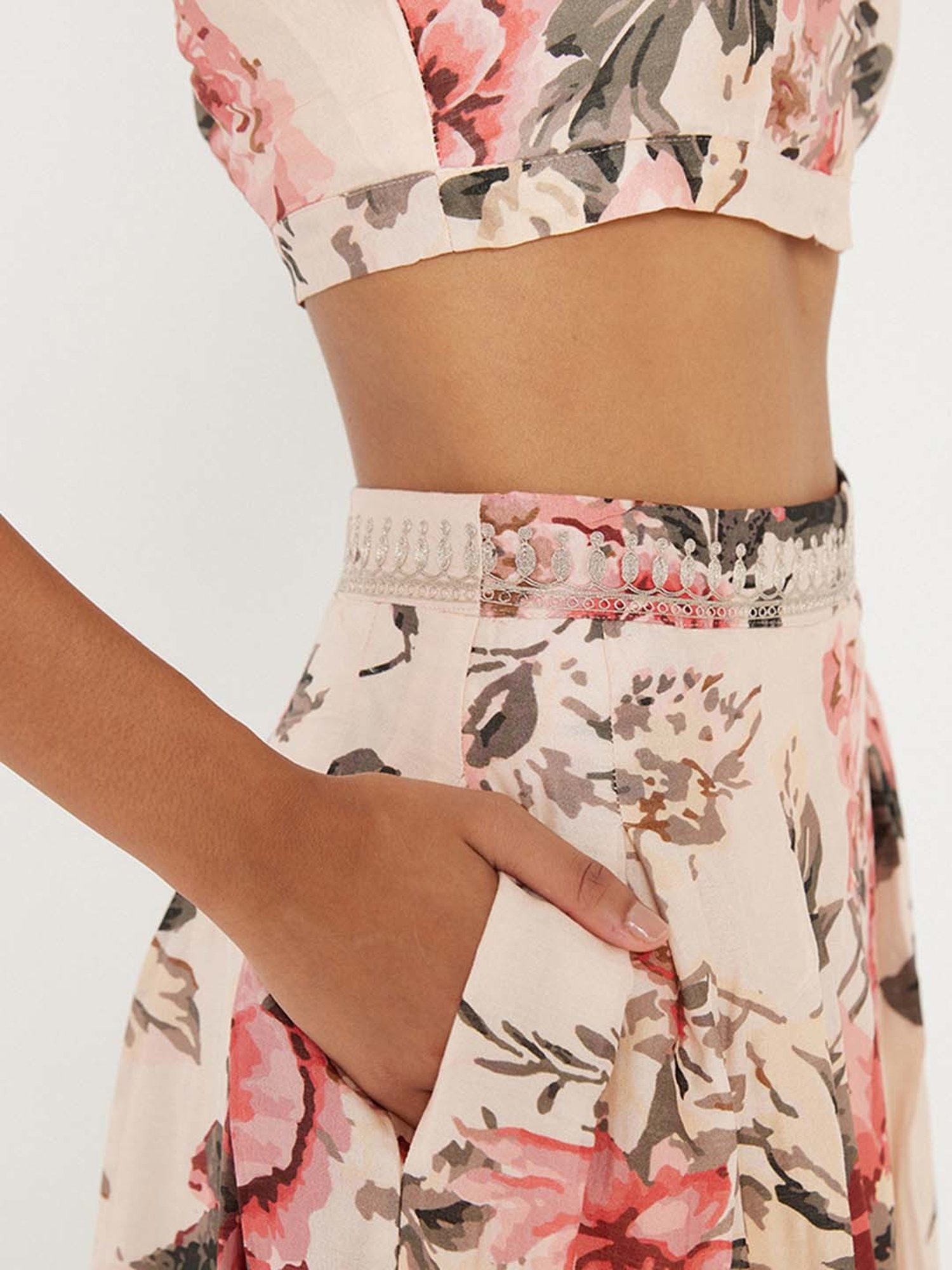 ANCESTRY Multicolor Floral Print A-Line Midi Skirt