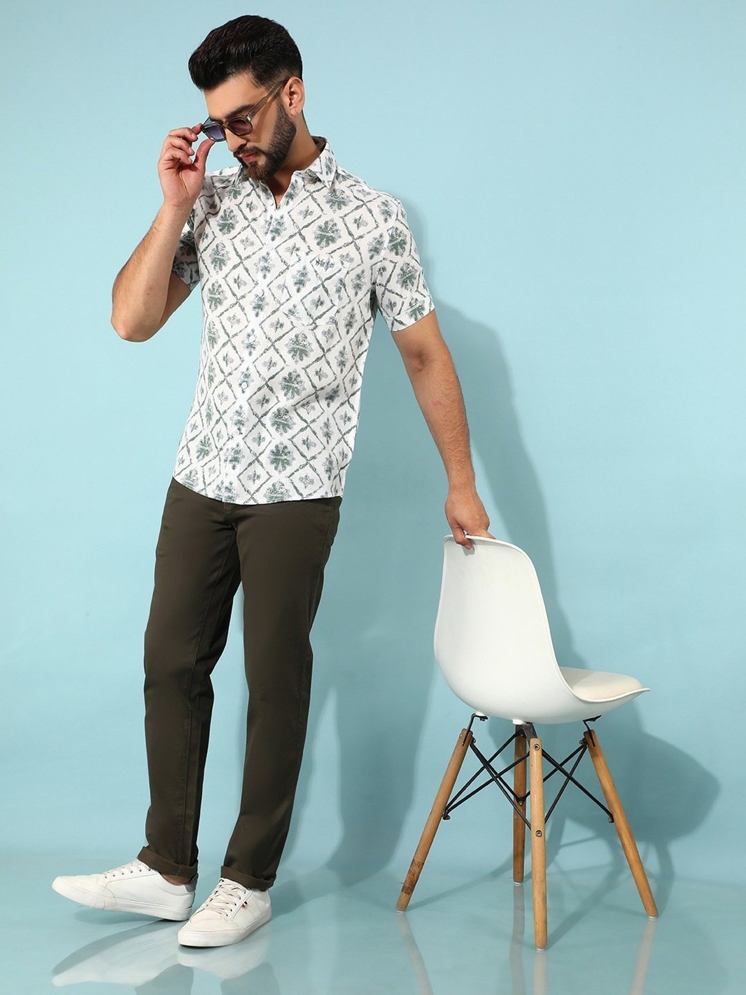 Crimsoune Club Green Slim Fit Floral Print Shirt