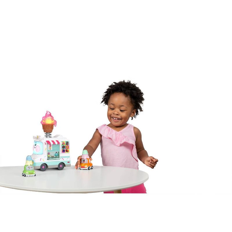 VTech Go! Go! Cory Carson Two Scoops Eileen Ice Cream Truck