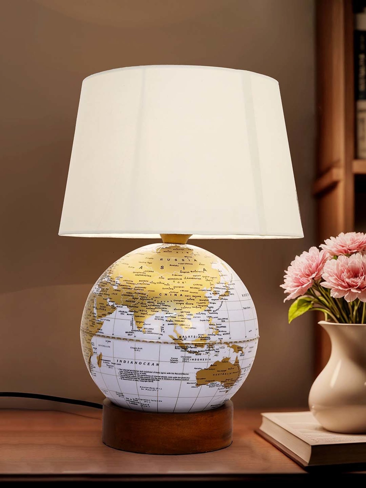 Fos Lighting Warm Lighting World Globe Table Lamp