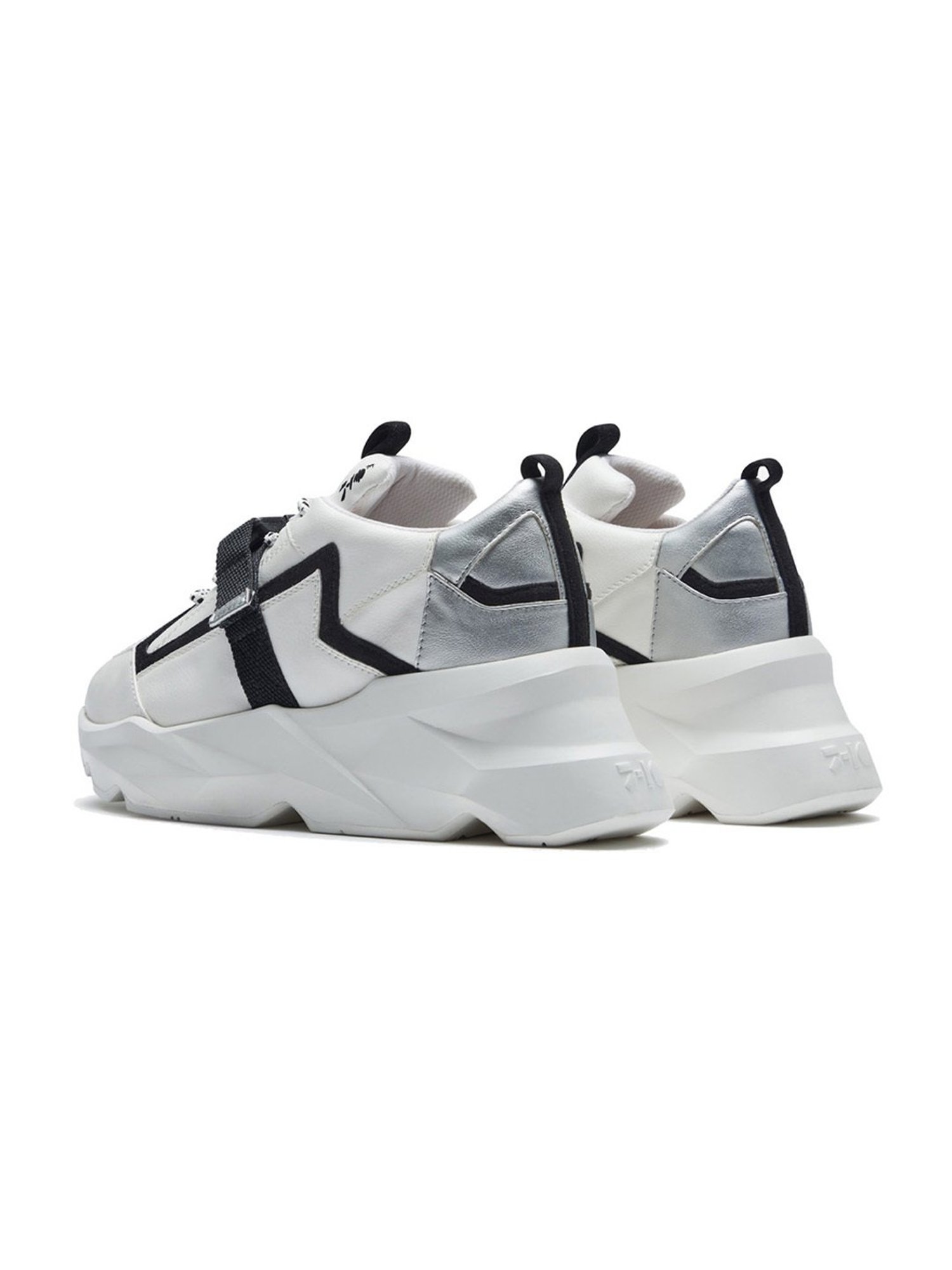 7-10 Women's White & Silver Elevate Street Sneakers