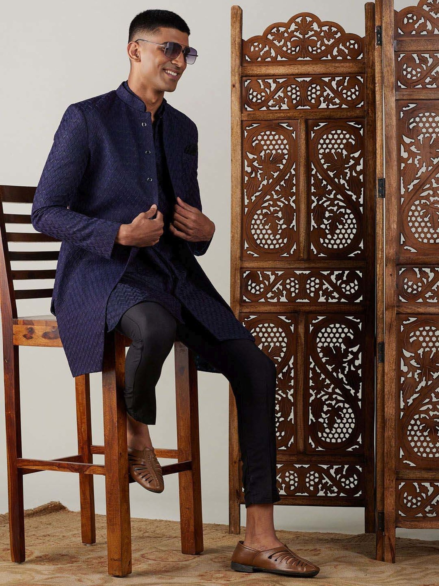 Vastramay Navy Regular Fit Texture Sherwani Set