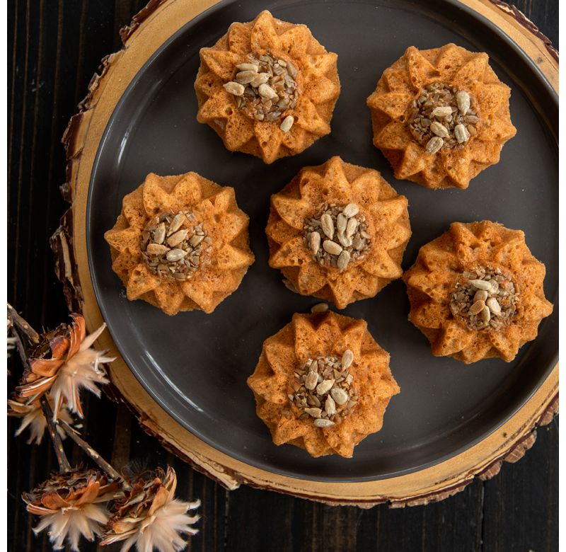 Nordic Ware Sunflower Cakelet