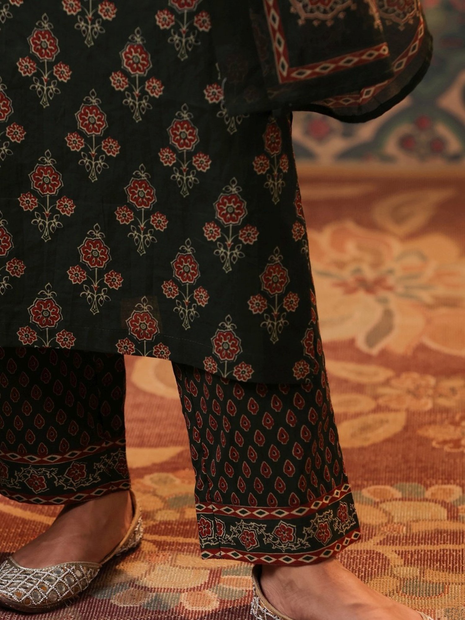 Rain and Rainbow Green Cotton Printed Kurta Pant Set With Dupatta