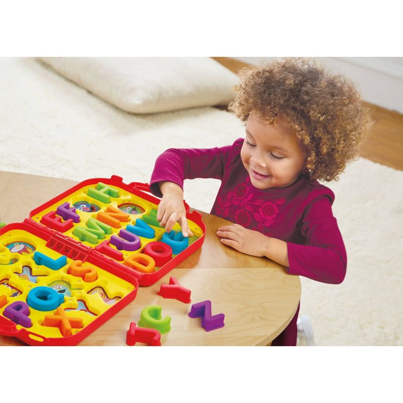 Sesame Street Elmo's On the Go Letters