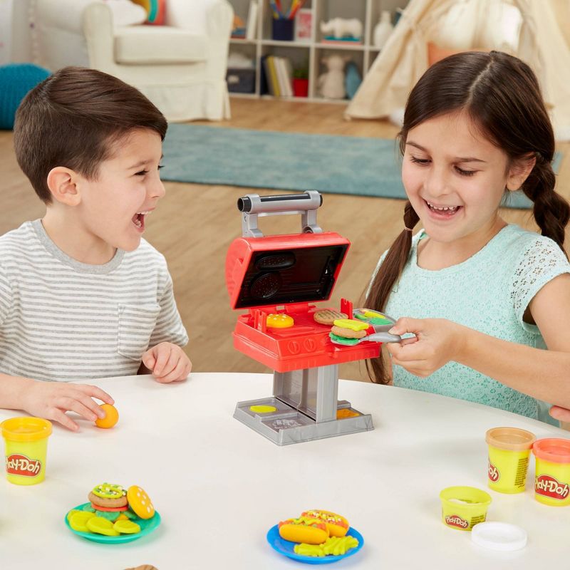 Play-Doh Kitchen Creations Grill 'n Stamp Playset