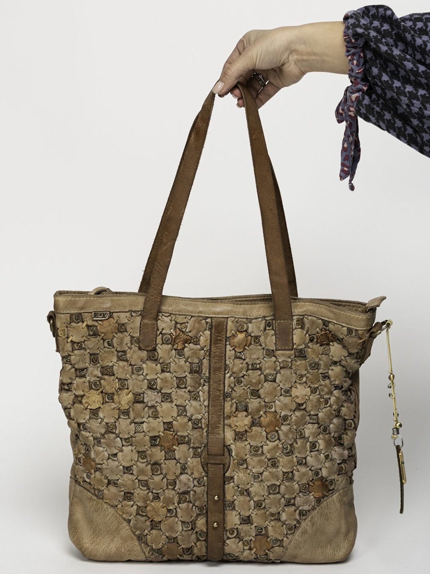 Art N Vintage Bettina Sand Leather Textured Medium Tote Handbag