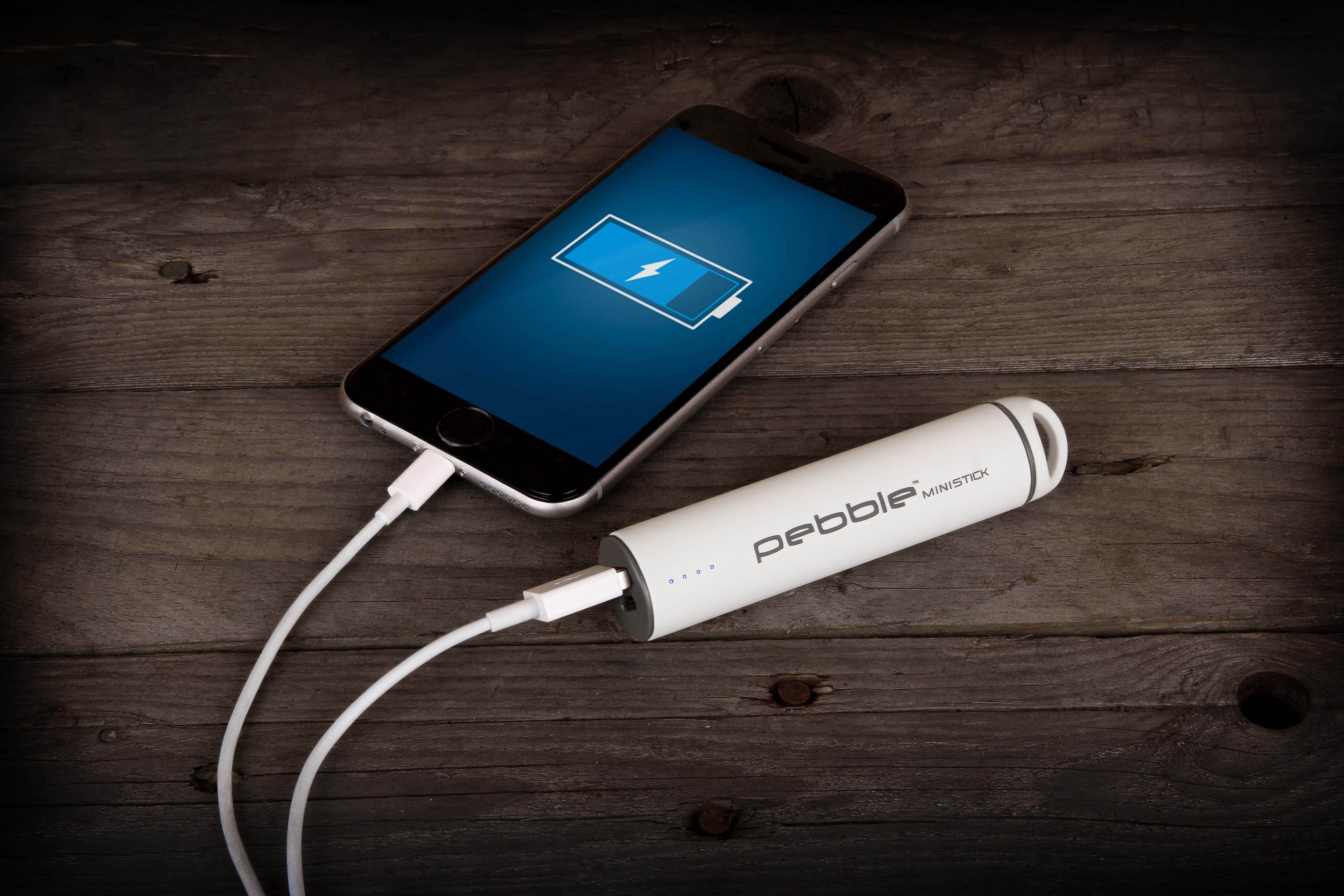 Veho Pebble Ministick 2,200mAh Emergency Portable Rechargeable Power Bank &ndash; White