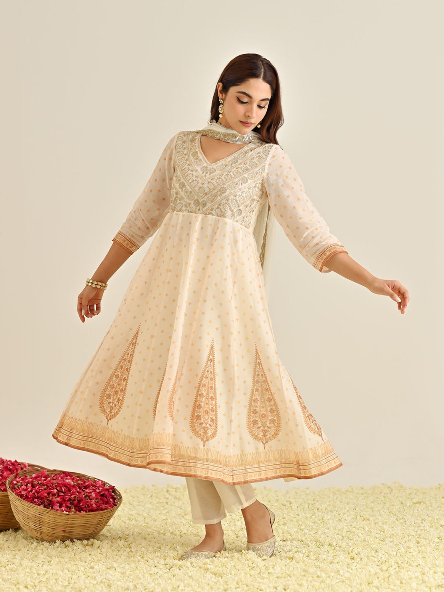 Rustorange Off-White Embroidered Kurta With Pant & Dupatta