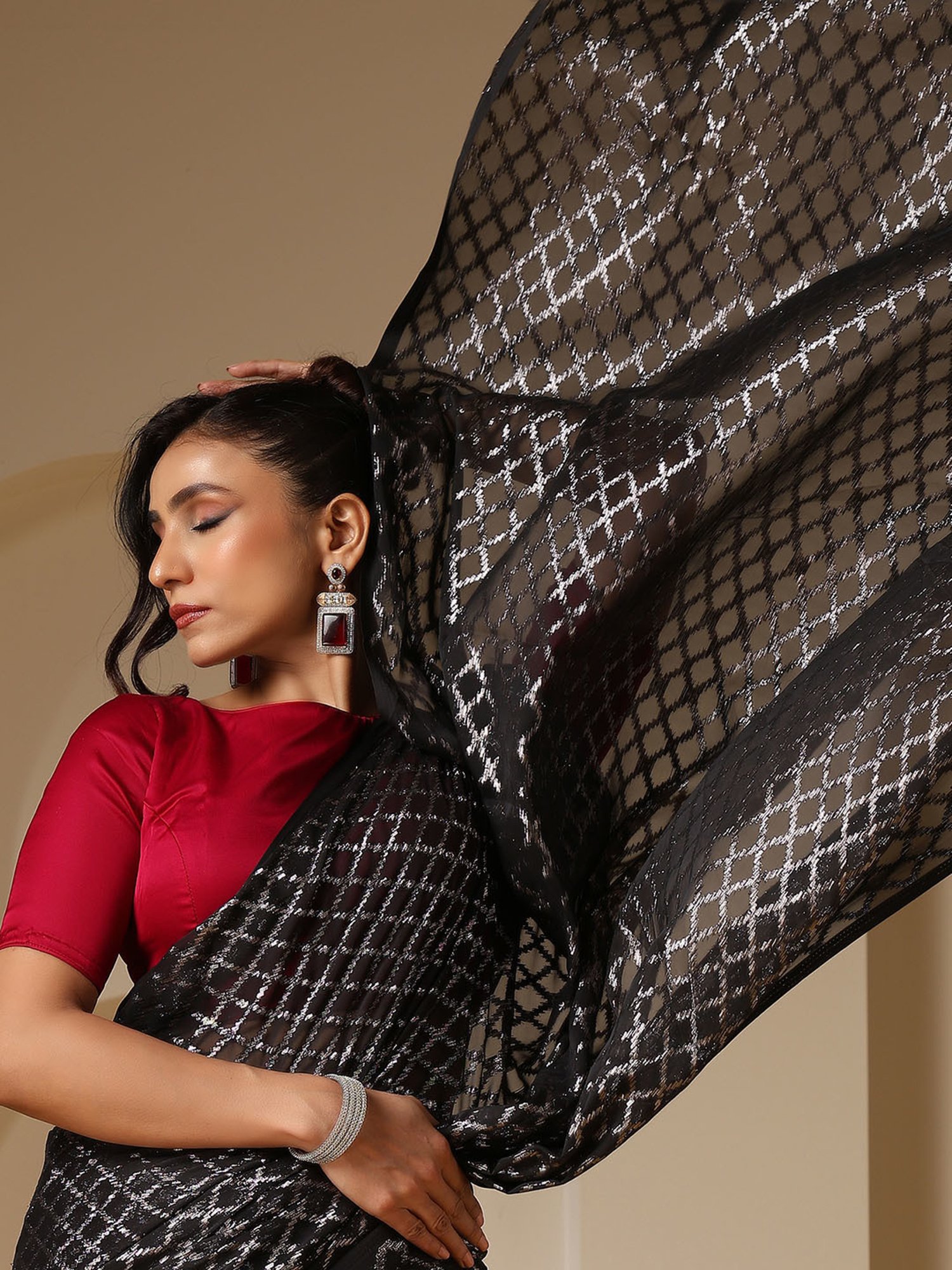 Swtantra Black Check Chiffon Saree With Red Unstitched Blouse