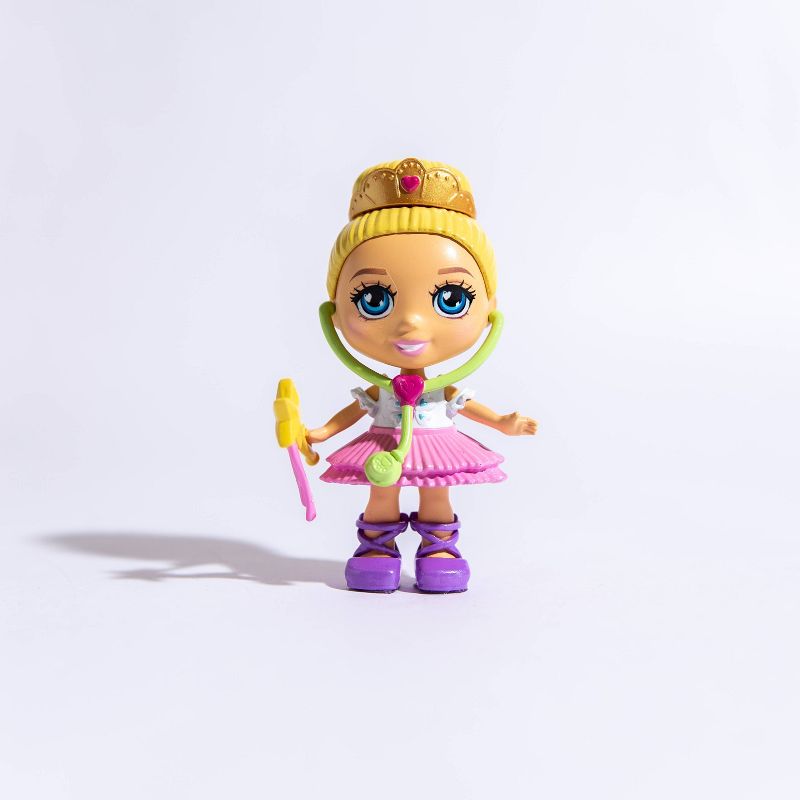 Love, Diana Fashion Fabulous! Surprise Collectible Doll