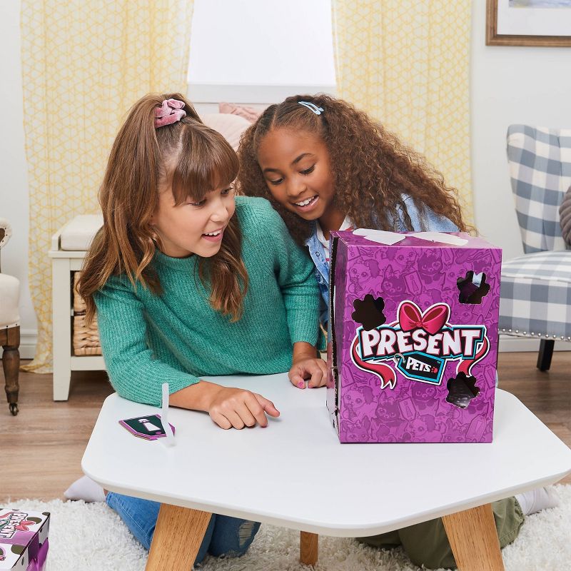 Present Pets - Glitter Puppy - Interactive Plush Pet Toy