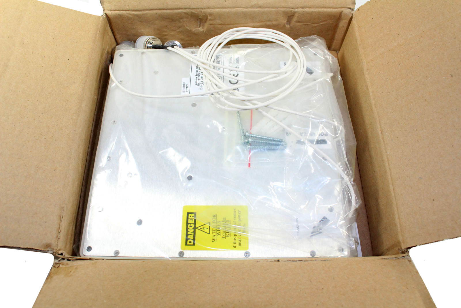 New Genuine Aruba Networks AP-ANT-92 802.11n Dual Band 3 Element Outdoor MIMO Antenna FF6PM M282710200015