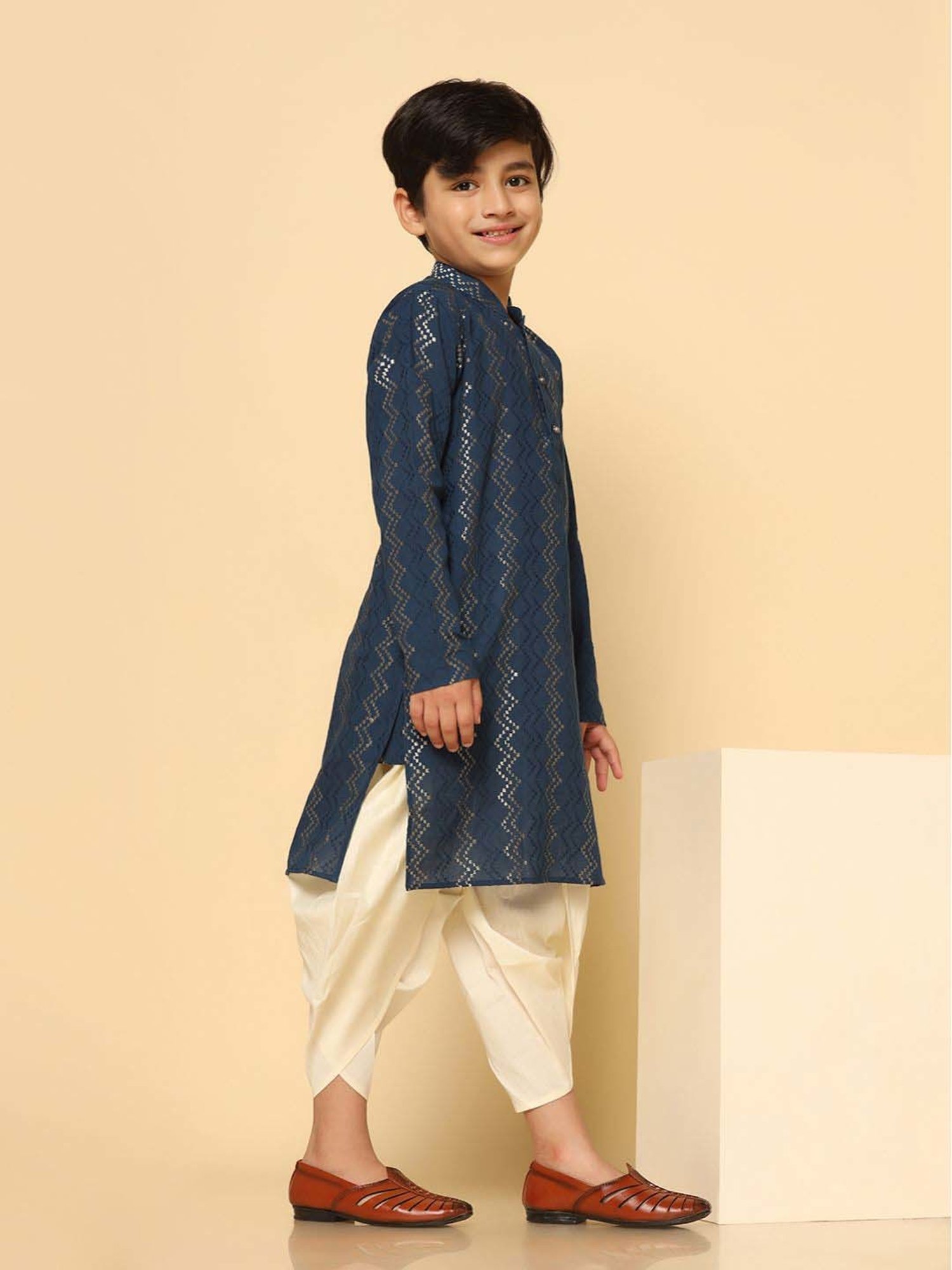 KISAH Kids Blue & White Embroidered Full Sleeves Kurta Set