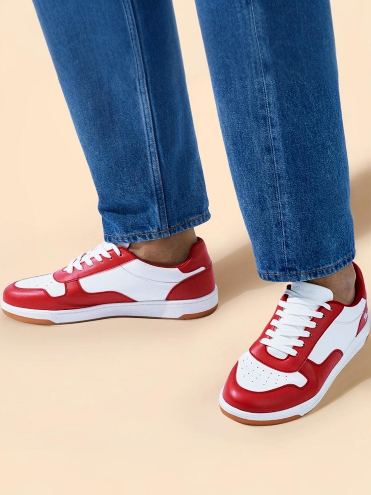 Neemans Men's The Hipsters White & Maroon Casual Sneakers