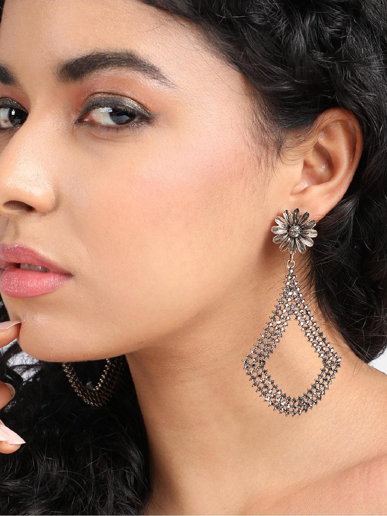 Sohi Women's Daisy Intricate Anchor Drop Earrings  Gold