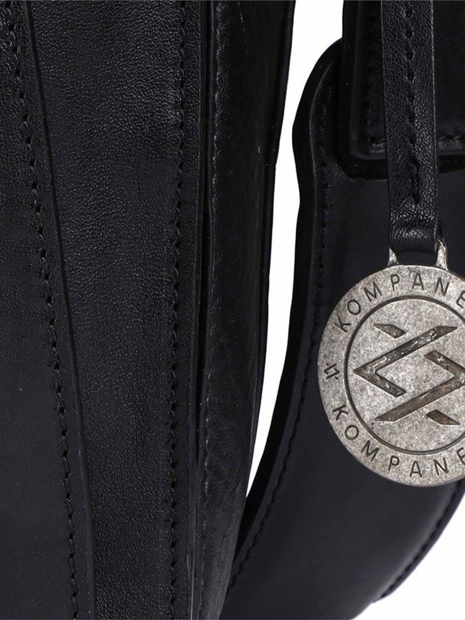 KOMPANERO Alexander Black Leather Solid Messenger Bag