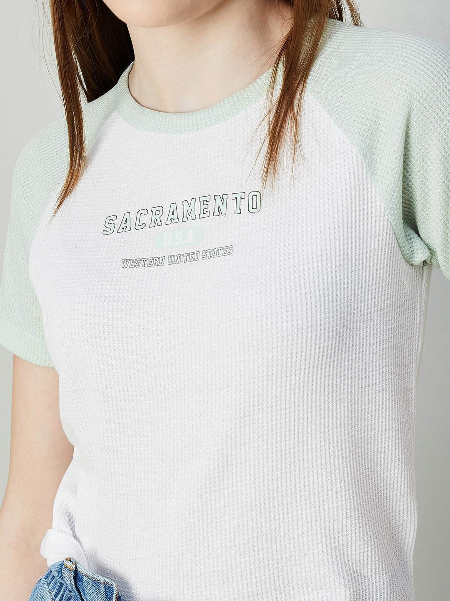 Ginger by Lifestyle White & Mint Green Color-Block Top