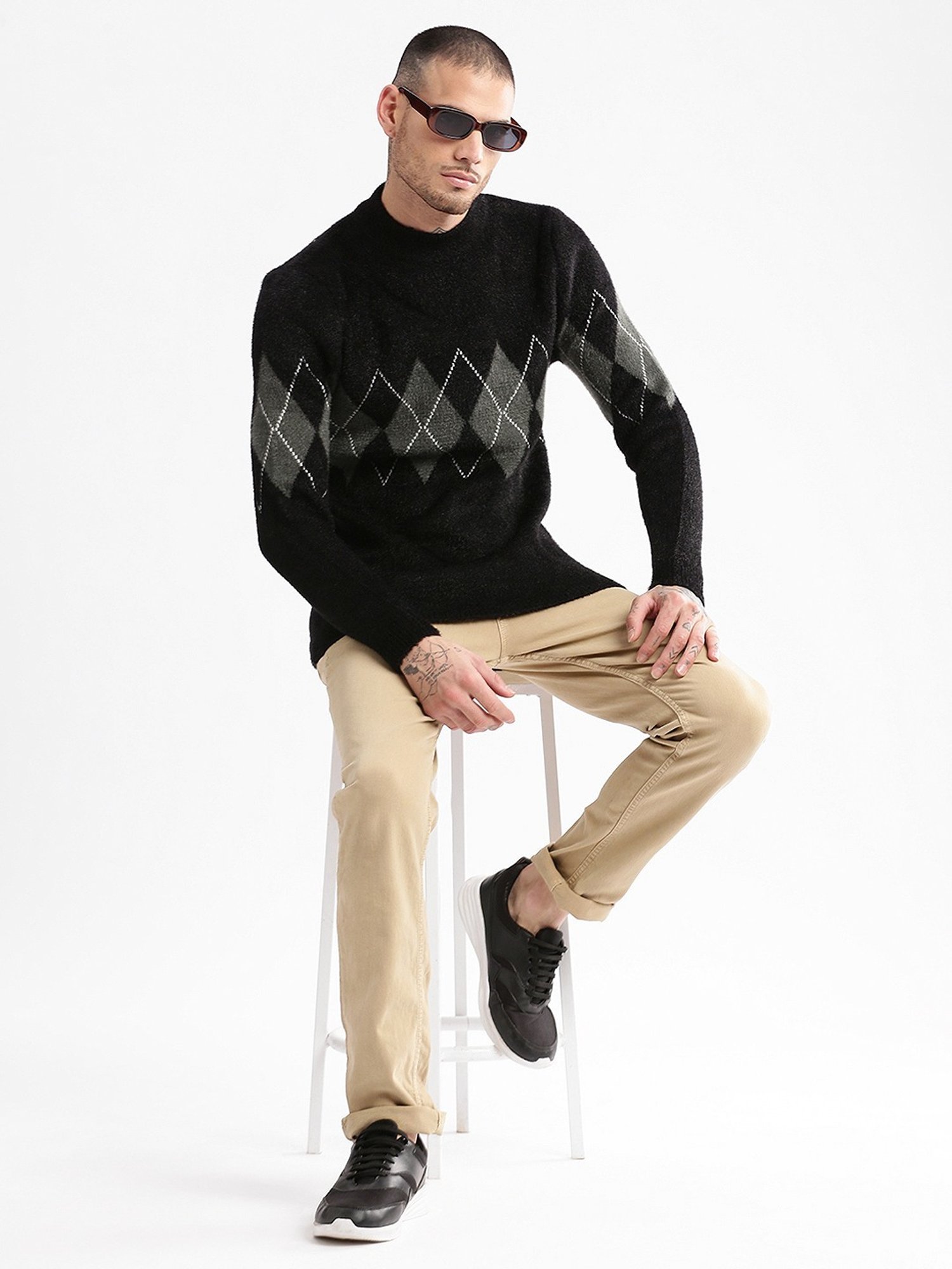 Showoff Black Slim Fit Printed Sweater