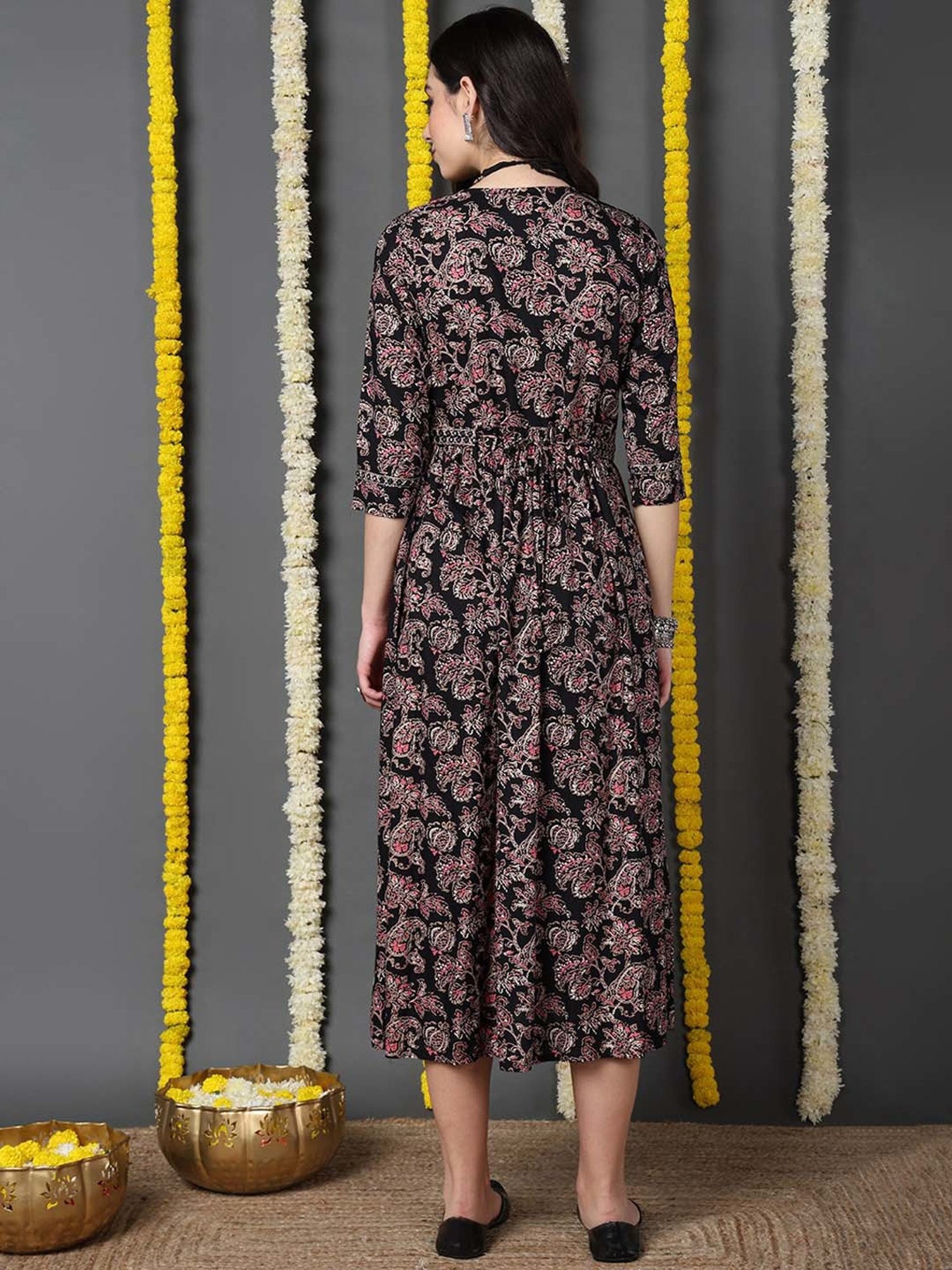 Vaamsi Black Printed A-Line dress