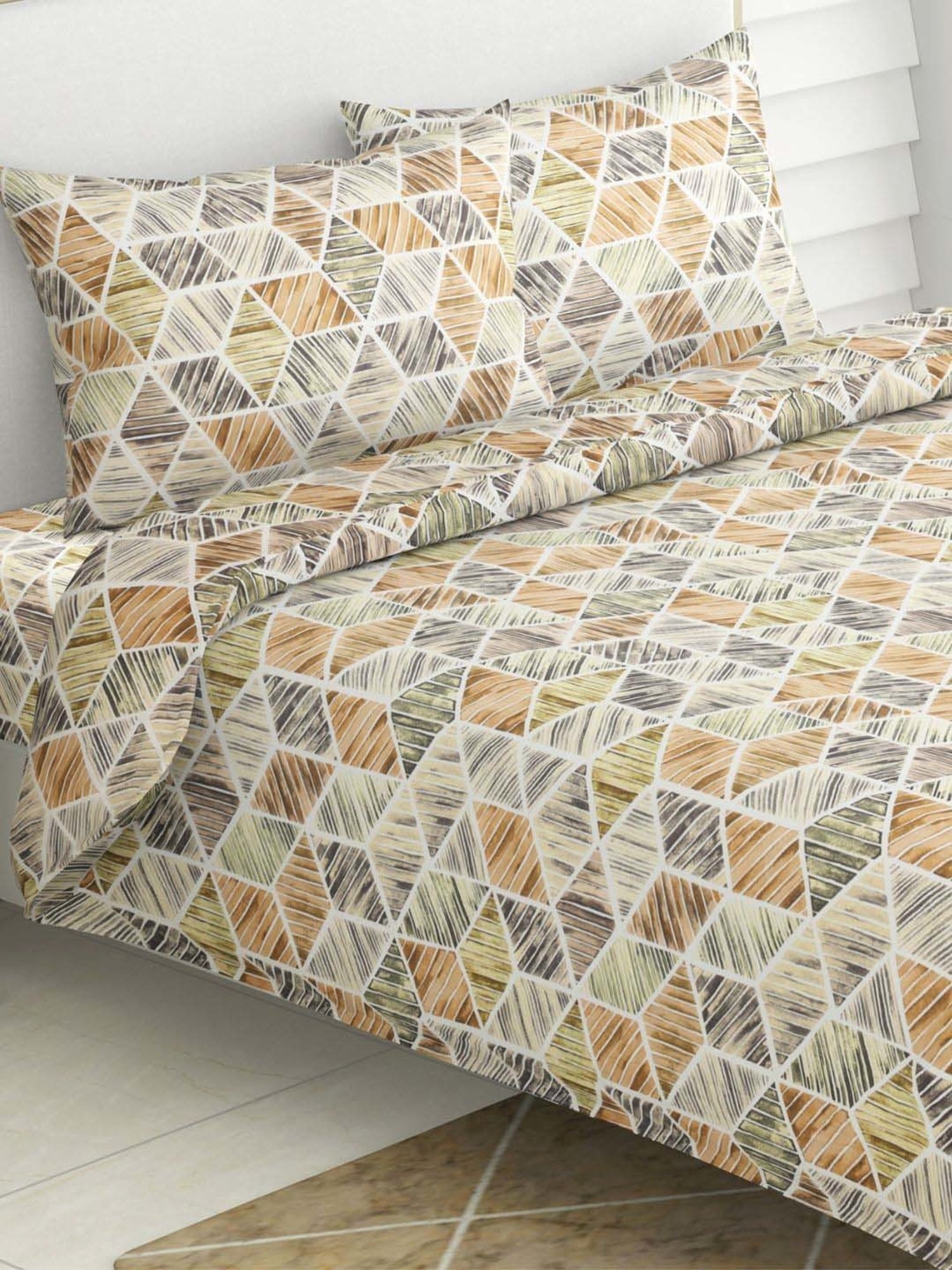 Haus & Kinder Yellow Cotton 186 TC Prism Delight Printed Double Bedsheet with 2 Pillow Covers