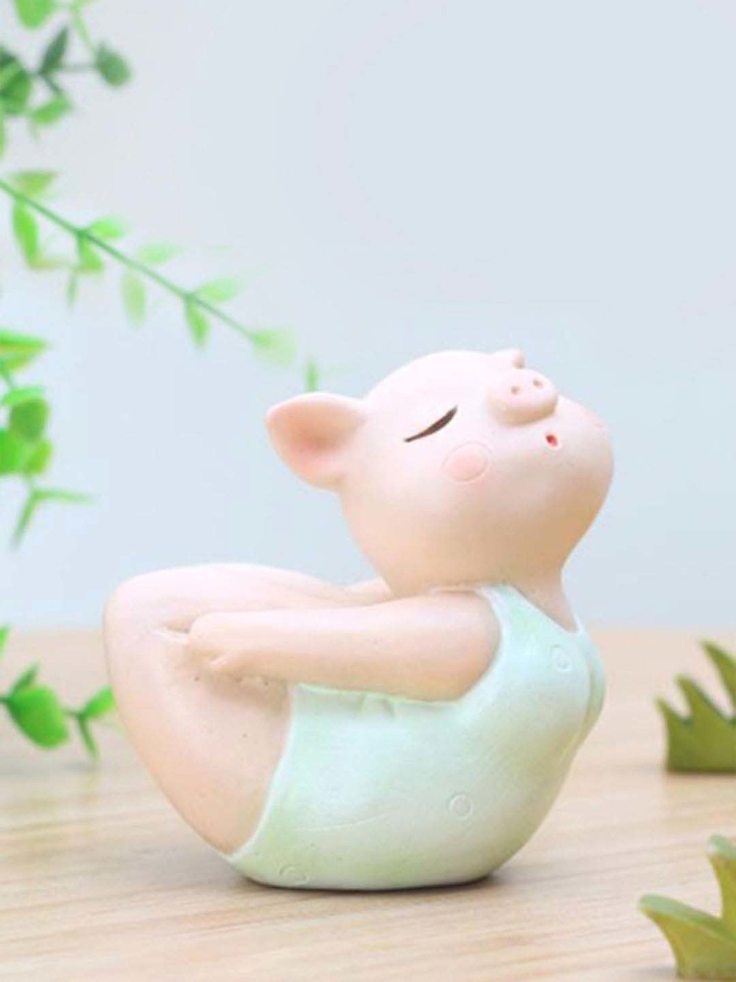 Nestasia eye catching green & Pink resin yoga piggy mini Showpieces for home decoration & gifting- C