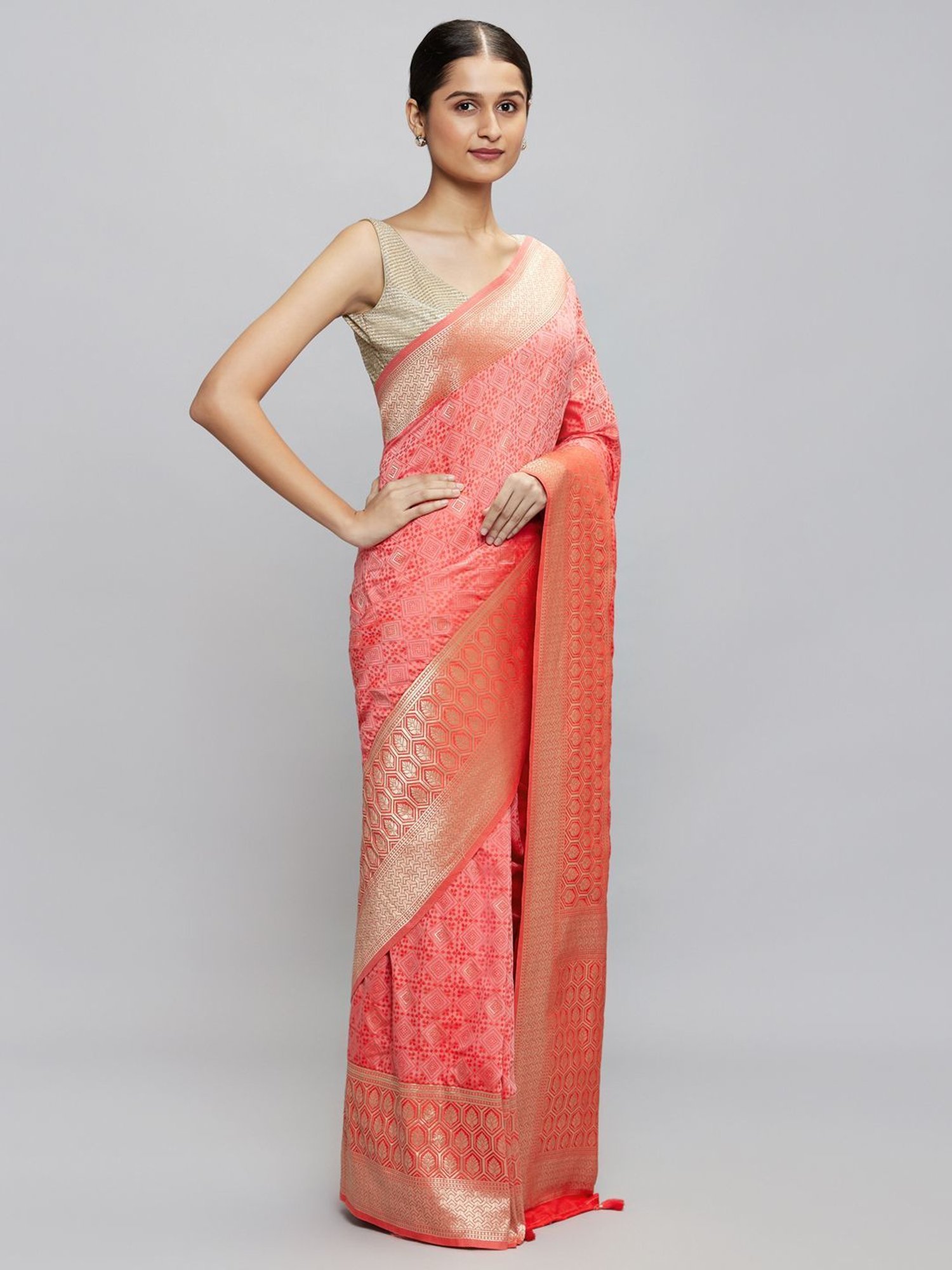 Navyasa By Liva Pink Woven Saree
