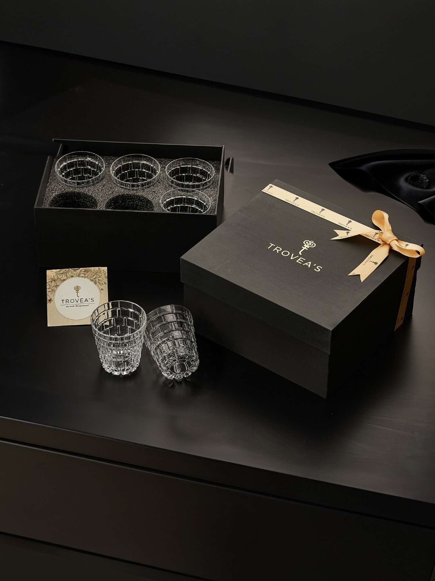 Trovea's Crystal Hellix Transparent Glass Whiskey Glass - Set of 6