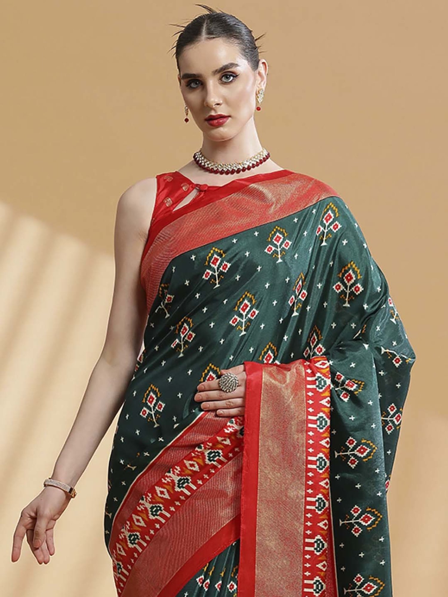 Saree Mall Green & Red Silk Printed Saree With Unstitched Blouse