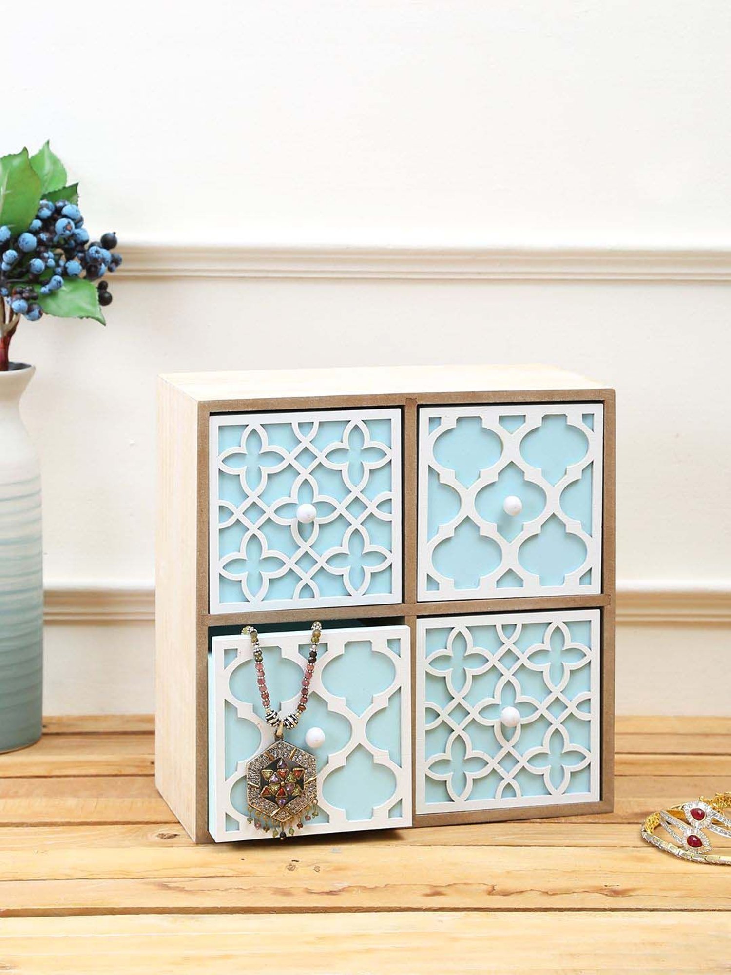 Tayhaa Blue & Beige Wooden Organizer Box