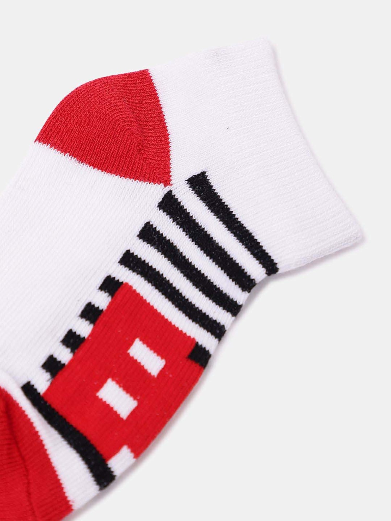 Skechers Crew Multicolor Printed Socks for Girls - Pack of 3