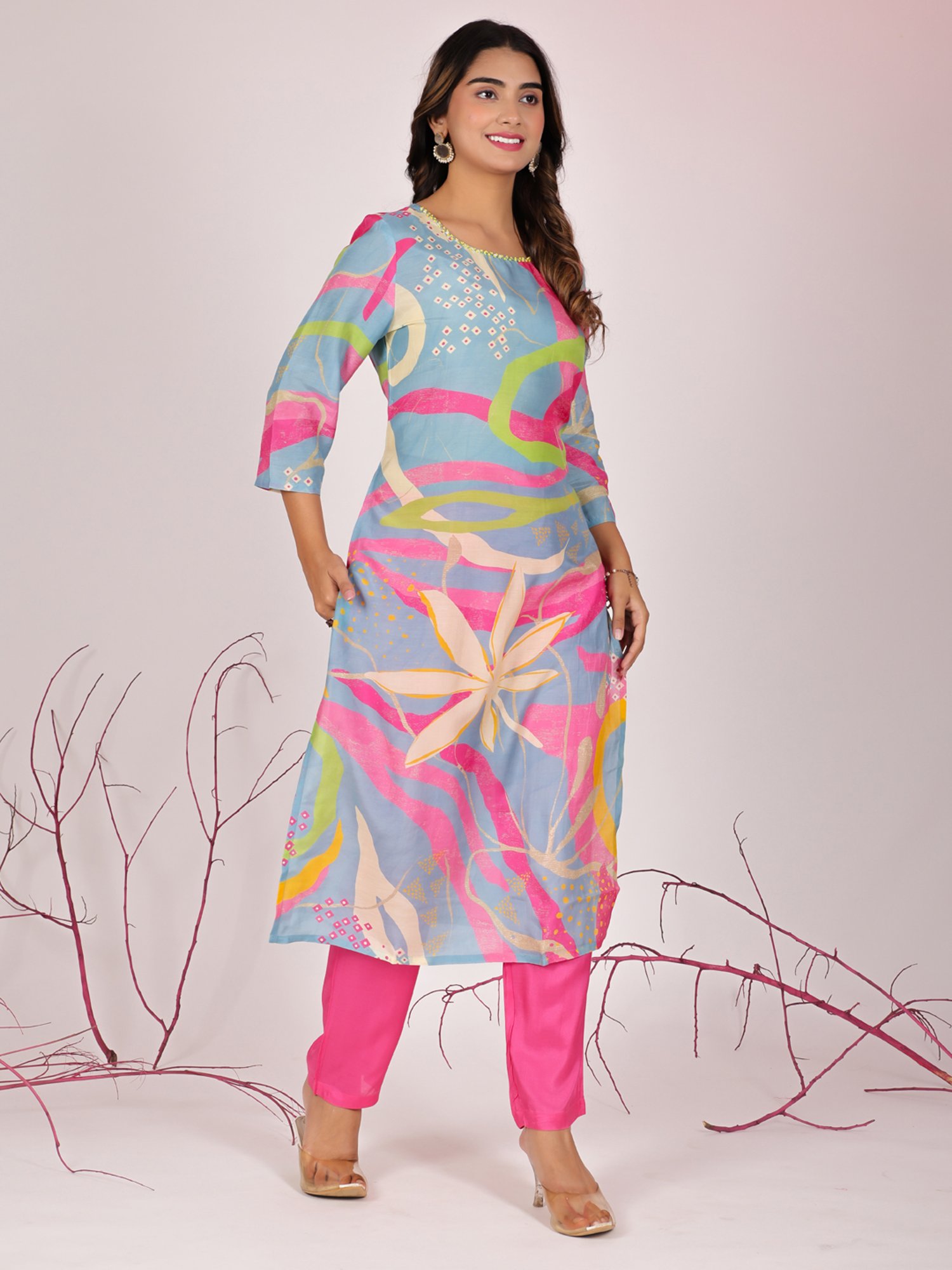 READIPRINT FASHIONS Blue & Pink Floral Print Kurta Pant Set