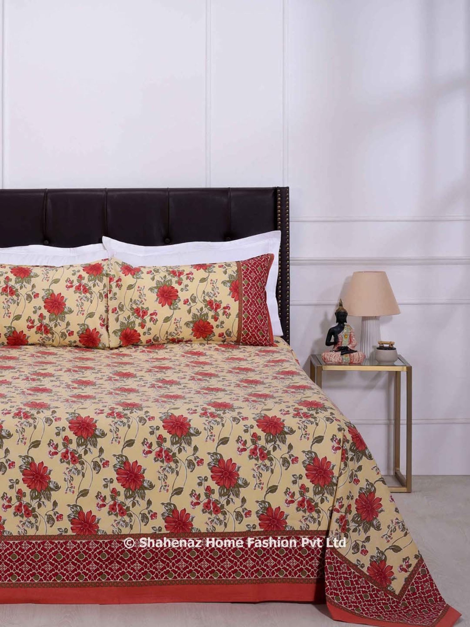 Shahenaz Red & Beige 120 TC Cotton Suhana Lily Double Bedsheet with 2 Pillow Covers